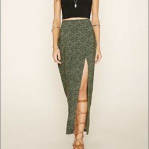 Maxi skirt